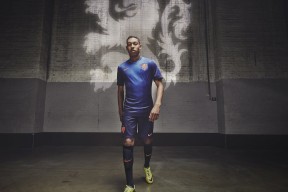 开云体育app-布克关键回合不手软，尼克斯逆转辽宁队，当纽约精神在CBA赛场上绽放