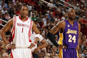 开云体育APP下载-黄蜂蛰伏终亮剑，爱德华兹抢七封神，当沉默的杀手接管比赛