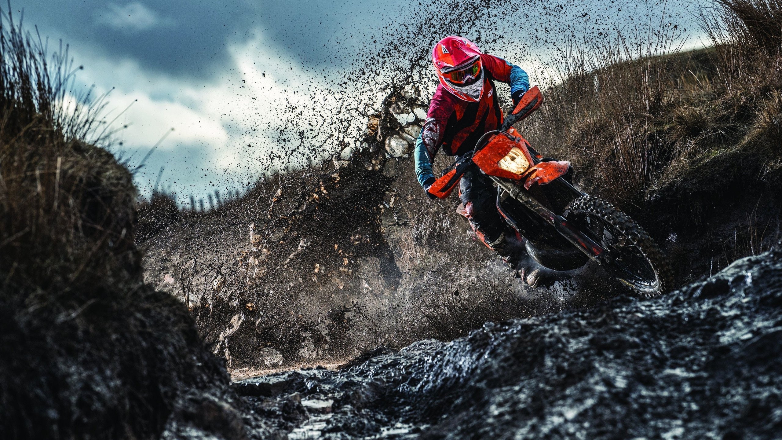 英超争冠之夜，哈登在焦点战证明自己，当足球与篮球的宿命在凌晨三点共振